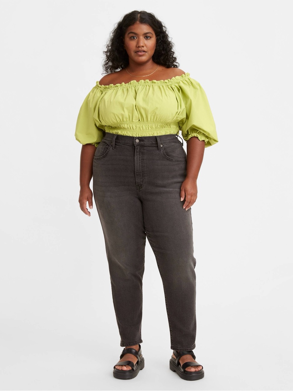 Levi’s HIGH WAISTED MOM JEANS, Black, Sz 33